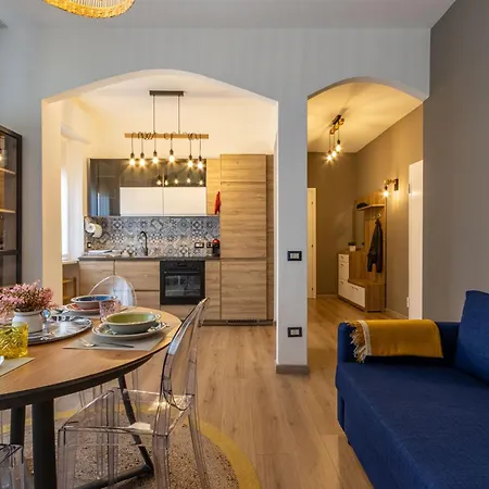 Casa Giada, Centro, 500m Dal Lago, Wifi, By Guestaly Арона